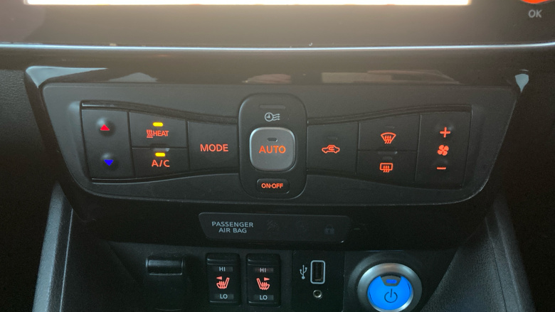 Nissan LEAF 110kW Tekna 40kWh 5dr Auto Electric Hatchback